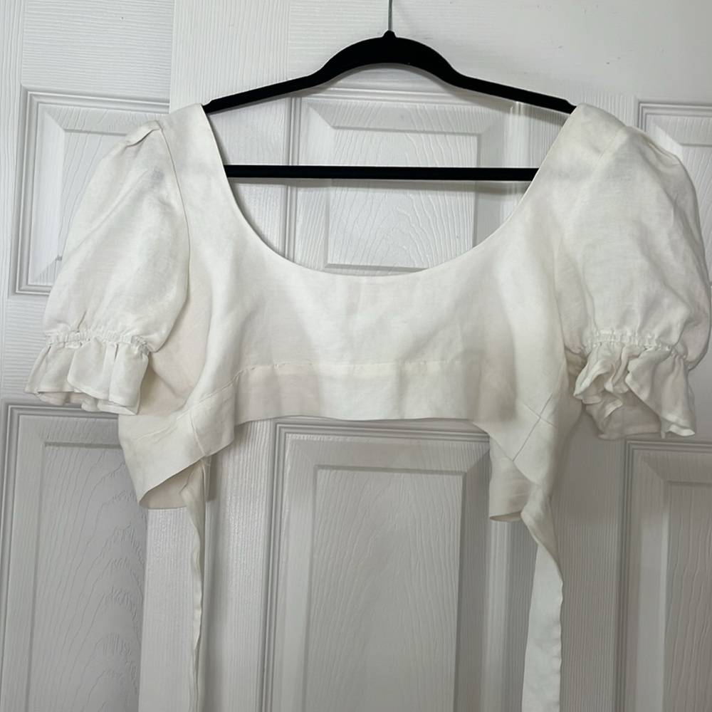 Stone Cold Fox Crop Top - Picture 4 of 4